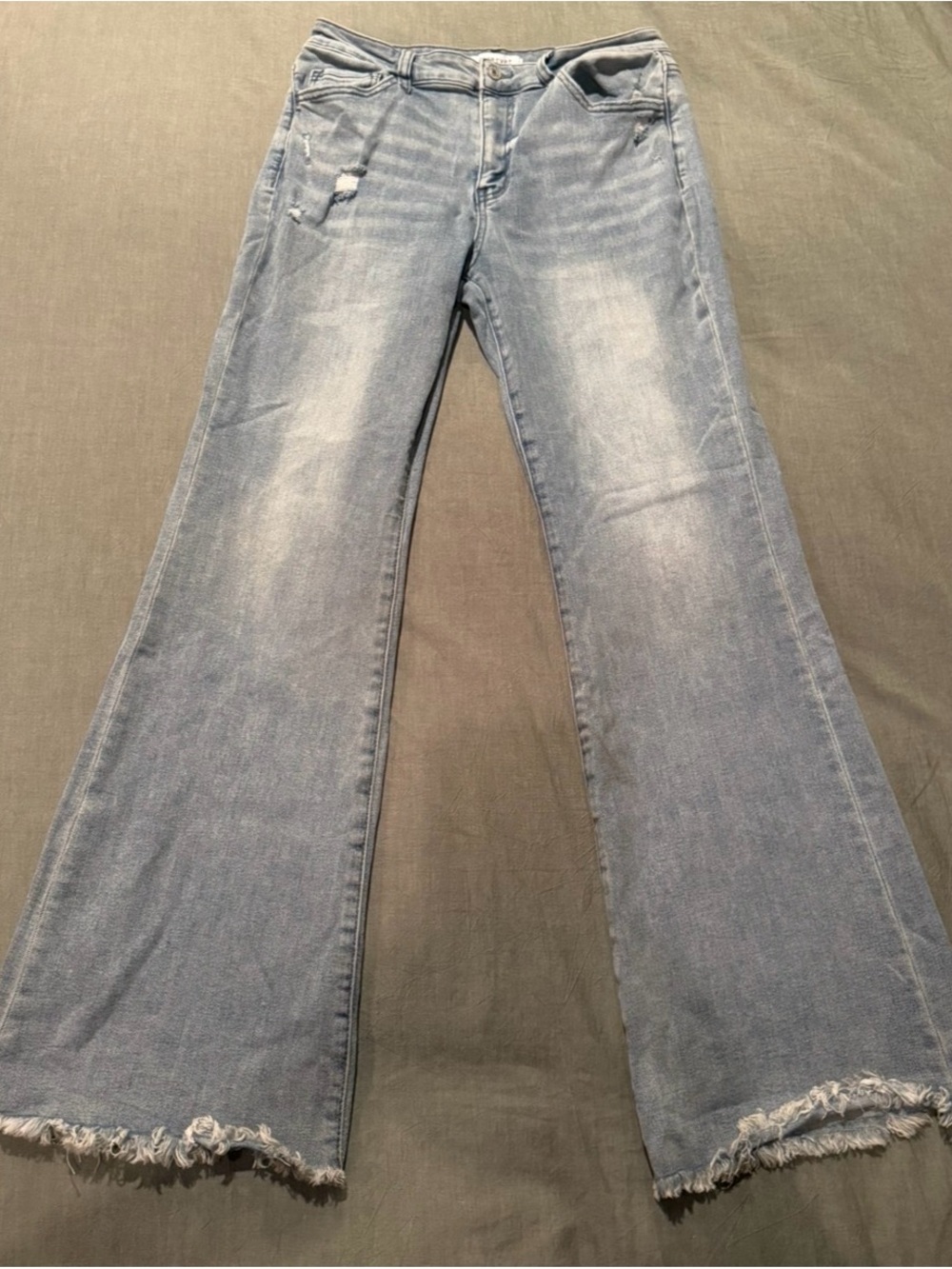 Light Wash High-Rise Flared Jeans with Frayed Hem
